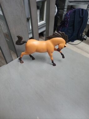 Decorative Buckskin Horse 2017 Dwallc Just Play Figurine in Tan and Brown